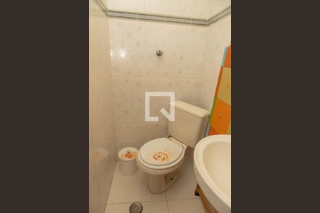 Casa à venda com 202m², 3 quartos e 3 vagas Casa à venda com 202m², 3 quartos e 3 vagasBanheiro de serviço