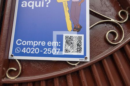 Casa à venda com 202m², 3 quartos e 3 vagas Casa à venda com 202m², 3 quartos e 3 vagasPlaca