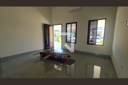 Sala de casa de condomínio para alugar com 3 quartos, 185m² em Parque Brasil 500, Paulínia