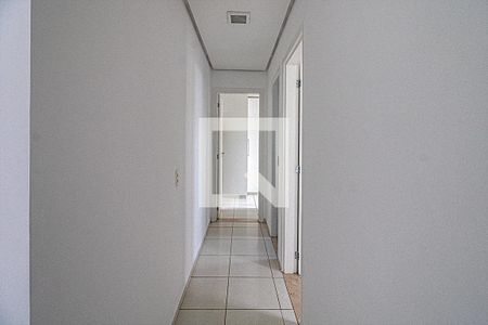 corredor para os cômodos de apartamento para alugar com 2 quartos, 47m² em Sacoma, São Paulo