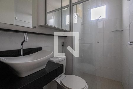 banheiro social de apartamento para alugar com 2 quartos, 47m² em Sacoma, São Paulo