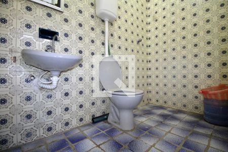 Banheiro do Quarto de casa para alugar com 1 quarto, 50m² em Nazaré, Salvador