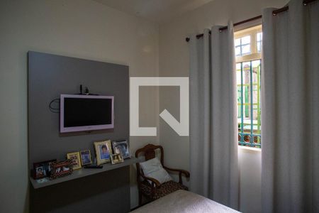 Quarto 2 de casa para alugar com 3 quartos, 250m² em Sagrada Família, Belo Horizonte