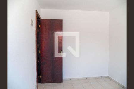 Quarto 2 de apartamento para alugar com 2 quartos, 52m² em Vila Iorio, São Paulo