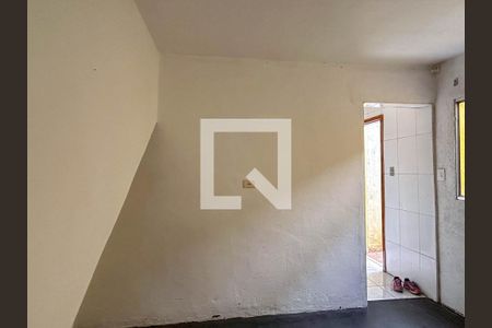 Sala de casa à venda com 3 quartos, 140m² em Jardim Santo Elias, São Paulo