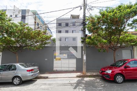 Apartamento à venda com 90m², 2 quartos e 1 vaga Apartamento à venda com 90m², 2 quartos e 1 vagaFachada