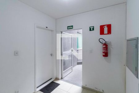 Apartamento à venda com 90m², 2 quartos e 1 vaga Apartamento à venda com 90m², 2 quartos e 1 vagaEntrada