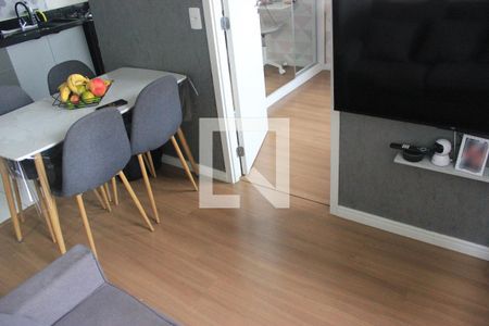 Sala de apartamento para alugar com 2 quartos, 39m² em Vila das Bandeiras, Guarulhos