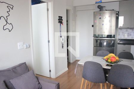 Sala de apartamento para alugar com 2 quartos, 39m² em Vila das Bandeiras, Guarulhos