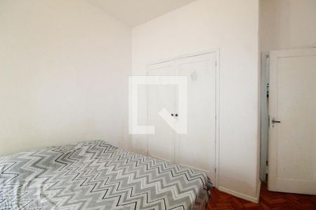 Quarto 1 de apartamento à venda com 2 quartos, 70m² em Copacabana, Rio de Janeiro