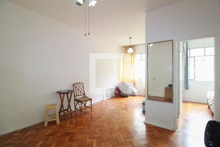 Sala de apartamento à venda com 2 quartos, 70m² em Copacabana, Rio de Janeiro