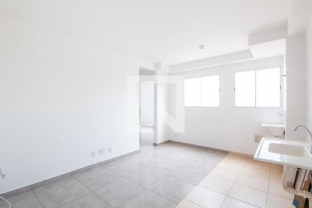 Sala e Cozinha de apartamento para alugar com 2 quartos, 36m² em Santa Maria, Osasco