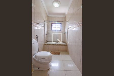 Casa de condomínio para alugar com 404m², 5 quartos e 2 vagas Casa de condomínio para alugar com 404m², 5 quartos e 2 vagasBanheiro 4