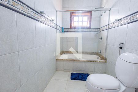 Casa de condomínio para alugar com 404m², 5 quartos e 2 vagas Casa de condomínio para alugar com 404m², 5 quartos e 2 vagasBanheiro 3