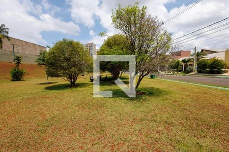 Casa de condomínio para alugar com 404m², 5 quartos e 2 vagas Casa de condomínio para alugar com 404m², 5 quartos e 2 vagasÁrea comum