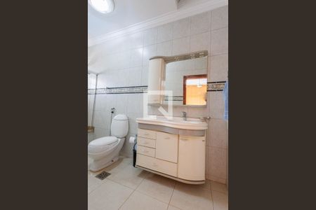 Casa de condomínio para alugar com 404m², 5 quartos e 2 vagas Casa de condomínio para alugar com 404m², 5 quartos e 2 vagasBanheiro 3