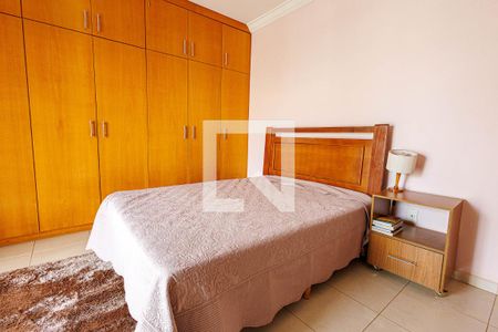 Casa de condomínio para alugar com 404m², 5 quartos e 2 vagas Casa de condomínio para alugar com 404m², 5 quartos e 2 vagasQuarto 2