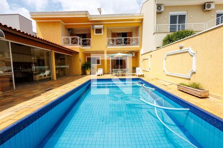 Casa de condomínio para alugar com 404m², 5 quartos e 2 vagas Casa de condomínio para alugar com 404m², 5 quartos e 2 vagasQuintal