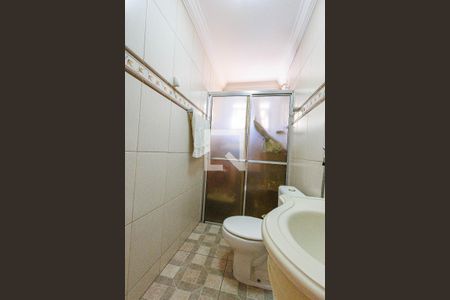 Casa de condomínio para alugar com 404m², 5 quartos e 2 vagas Casa de condomínio para alugar com 404m², 5 quartos e 2 vagasBanheiro 1