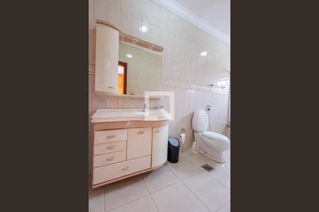 Casa de condomínio para alugar com 404m², 5 quartos e 2 vagas Casa de condomínio para alugar com 404m², 5 quartos e 2 vagasBanheiro 4