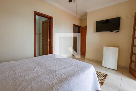 Casa de condomínio para alugar com 404m², 5 quartos e 2 vagas Casa de condomínio para alugar com 404m², 5 quartos e 2 vagasQuarto 4