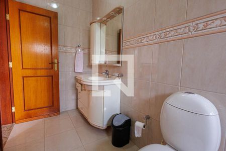 Casa de condomínio para alugar com 404m², 5 quartos e 2 vagas Casa de condomínio para alugar com 404m², 5 quartos e 2 vagasBanheiro 4