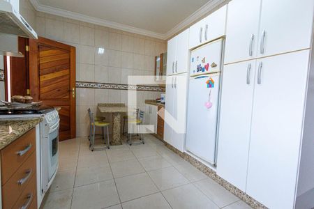 Casa de condomínio para alugar com 404m², 5 quartos e 2 vagas Casa de condomínio para alugar com 404m², 5 quartos e 2 vagasCozinha