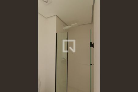 Banheiro de apartamento para alugar com 1 quarto, 30m² em Jardim Angela (zona Leste), São Paulo