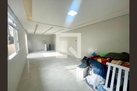 Sala do piso superior de casa para alugar com 2 quartos, 150m² em Jardim Diana, Várzea Paulista