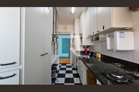 Cozinha de apartamento à venda com 3 quartos, 75m² em Jardim Ubirajara, São Paulo