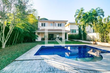 Casa à venda com 3 quartos, 350m² em Vila Tramontano, São Paulo