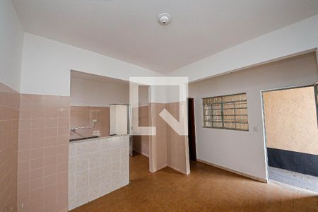 Sala de casa para alugar com 2 quartos, 70m² em Vila Prudente, São Paulo