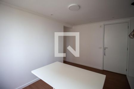 Sala de apartamento à venda com 2 quartos, 48m² em Itaquera, São Paulo