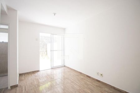 Sala de casa para alugar com 2 quartos, 70m² em Colubande, São Gonçalo