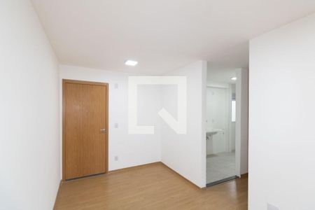 Sala de apartamento para alugar com 2 quartos, 42m² em Inhoaíba, Rio de Janeiro