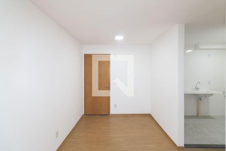 Sala de apartamento para alugar com 2 quartos, 42m² em Inhoaíba, Rio de Janeiro