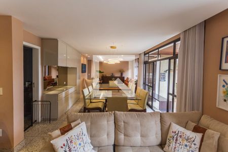 Sala de apartamento à venda com 4 quartos, 220m² em Santo Antônio, Belo Horizonte