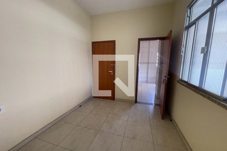 Sala de apartamento para alugar com 2 quartos, 68m² em Jardim Vinte E Cinco de Agosto, Duque de Caxias