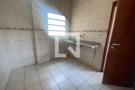 Cozinha de apartamento para alugar com 2 quartos, 68m² em Jardim Vinte E Cinco de Agosto, Duque de Caxias