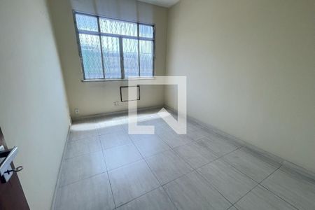 Quarto de apartamento para alugar com 2 quartos, 68m² em Jardim Vinte E Cinco de Agosto, Duque de Caxias