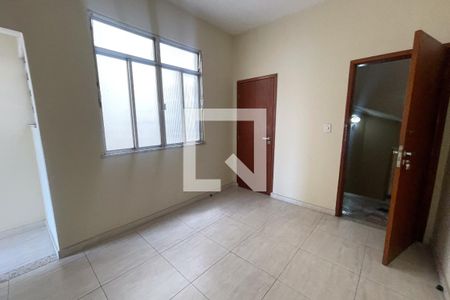 Sala de apartamento para alugar com 2 quartos, 68m² em Jardim Vinte E Cinco de Agosto, Duque de Caxias