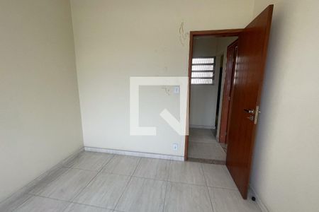 Quarto de apartamento para alugar com 2 quartos, 68m² em Jardim Vinte E Cinco de Agosto, Duque de Caxias