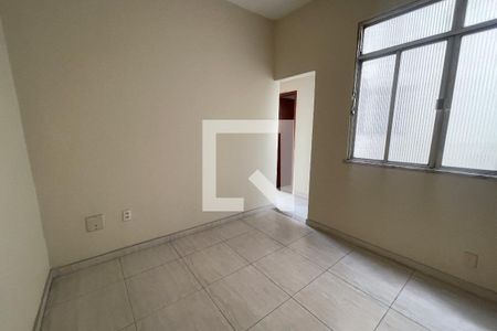 Sala de apartamento para alugar com 2 quartos, 68m² em Jardim Vinte E Cinco de Agosto, Duque de Caxias