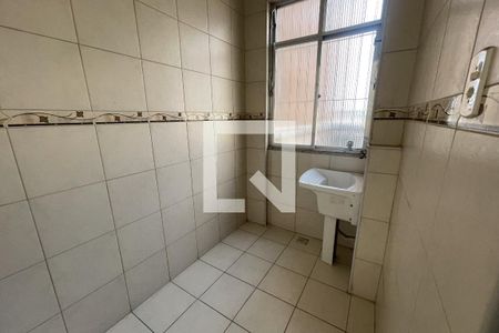 Cozinha de apartamento para alugar com 2 quartos, 68m² em Jardim Vinte E Cinco de Agosto, Duque de Caxias