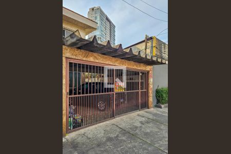 Fachada de casa para alugar com 4 quartos, 200m² em Brooklin, São Paulo