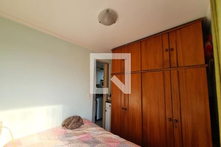 Quarto 2 de apartamento para alugar com 2 quartos, 53m² em Vila Sapopemba, São Paulo