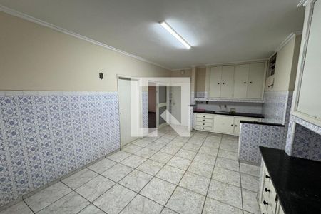 Cozinha de apartamento para alugar com 3 quartos, 107m² em Campos Elísios, Ribeirão Preto