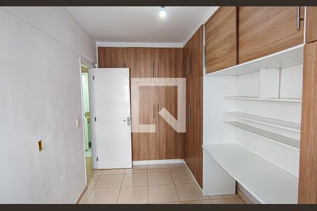 Quarto 1 de apartamento para alugar com 2 quartos, 50m² em Jacarepaguá, Rio de Janeiro