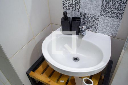 Banheiro de apartamento para alugar com 1 quarto, 36m² em Cidade Baixa, Porto Alegre