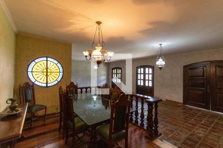 Sala de casa à venda com 5 quartos, 1500m² em Matapaca, Niterói